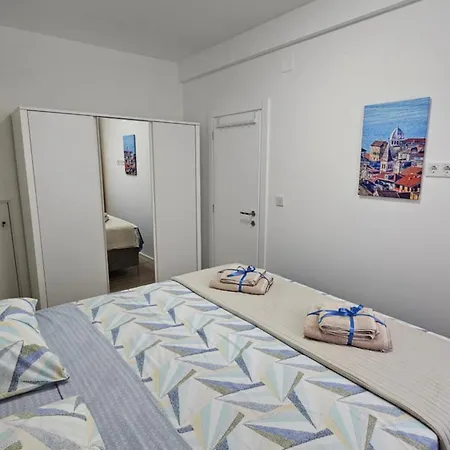 Helena Brodarica (Sibenik-Knin)