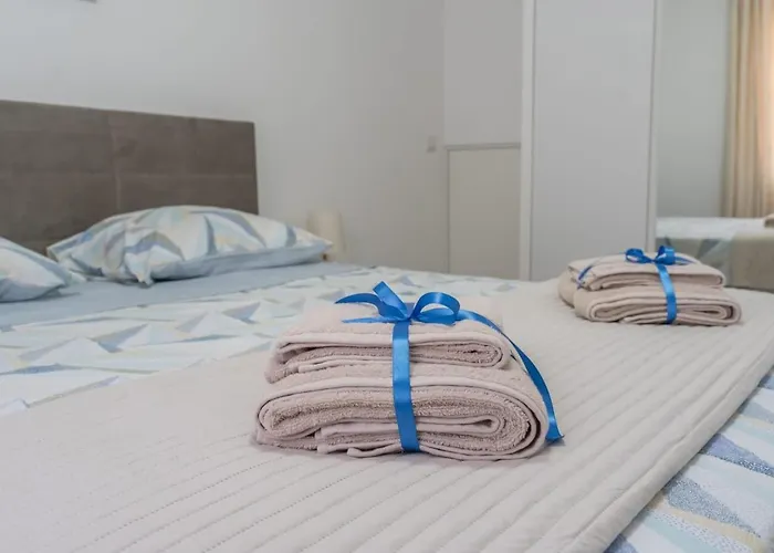 Helena * 布罗达里卡