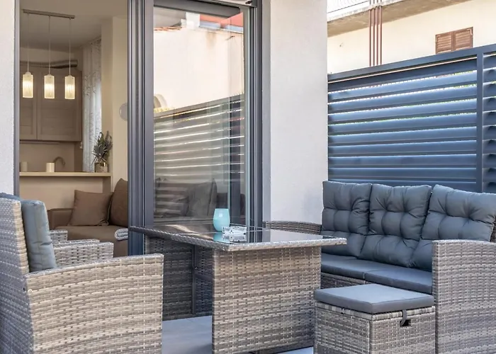 Helena * 布罗达里卡