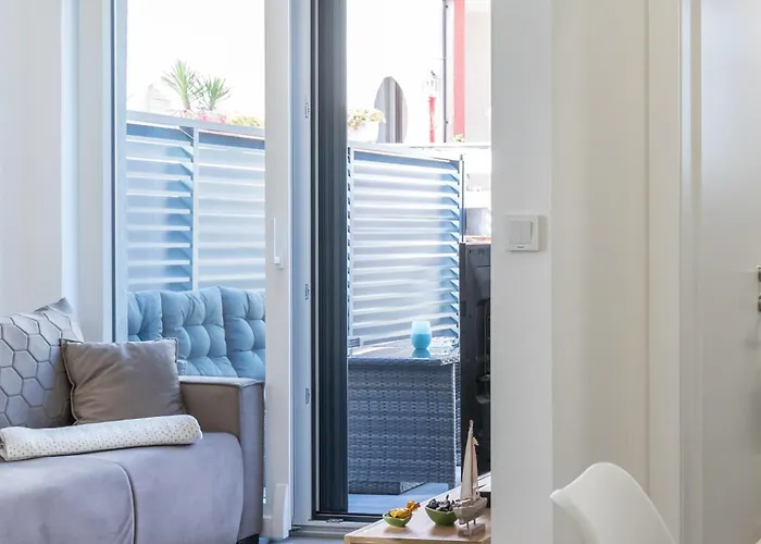 Helena * Brodarica (Sibenik-Knin)